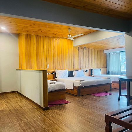 Suncoast Beach Hotel Mirissa Esterno foto